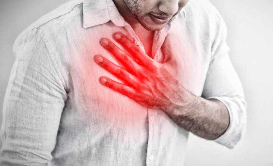 Notícias 244 O que é esofagite?